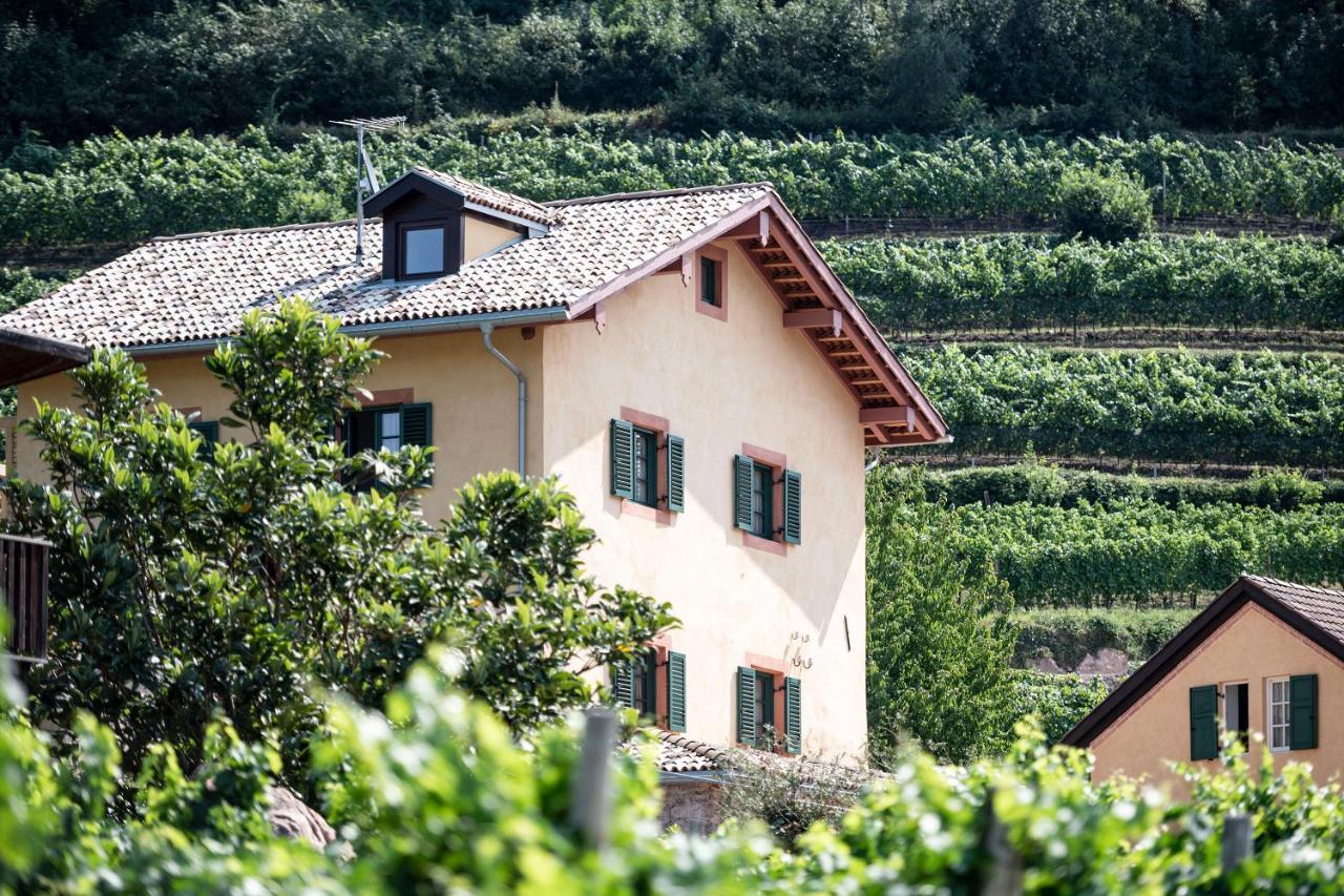 Weingut Kornell - Schafferhaus Cosmas Und Zeder Apartment แตร์ลาโน ภายนอก รูปภาพ