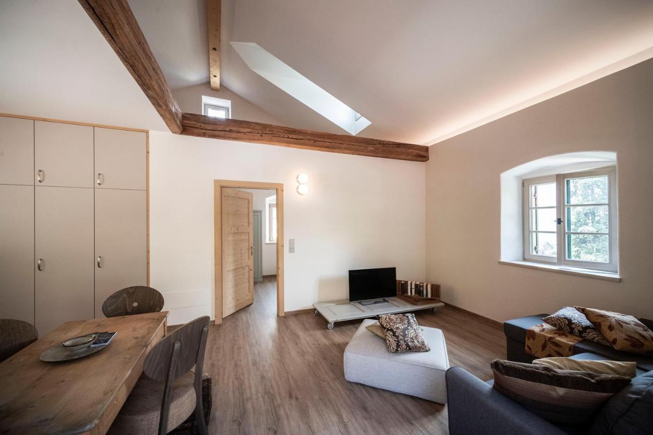 Weingut Kornell - Schafferhaus Cosmas Und Zeder Apartment แตร์ลาโน ภายนอก รูปภาพ